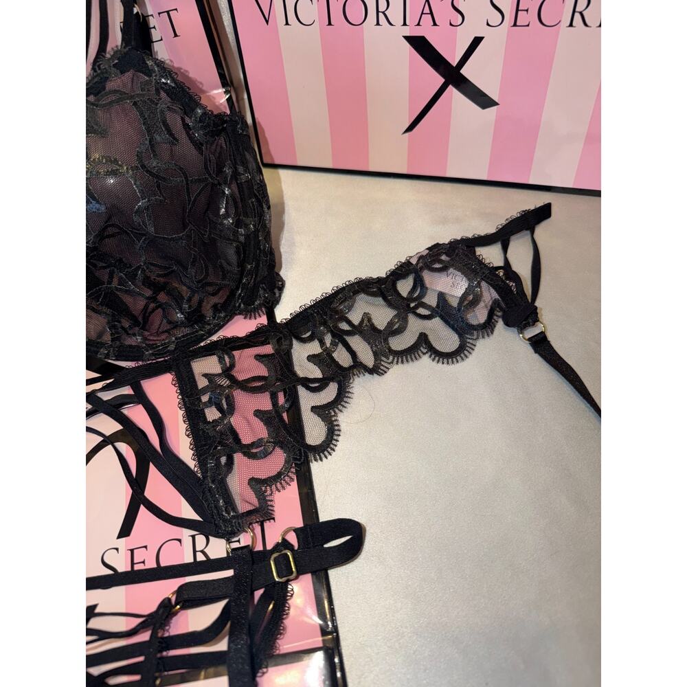 Victorias Secret Bra Very Sexy 34DD Garter Belt Medium Panty Heart Print - Picture 9 of 9
